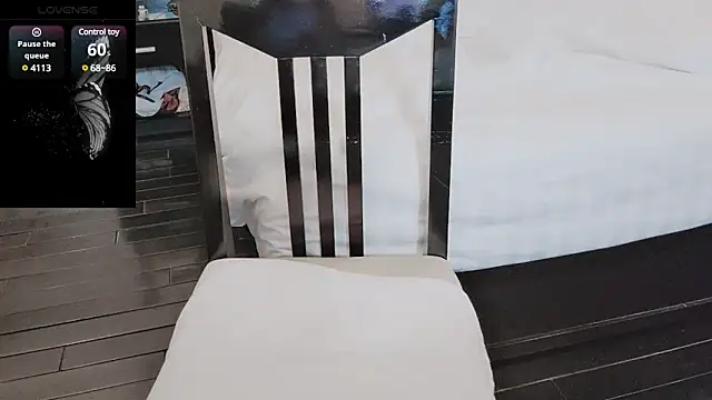 Sophie Secret online show from 02.16.25