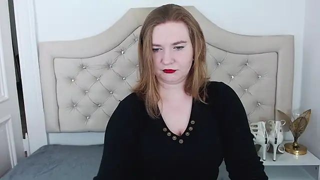 LaraDream online show from 01.14.25