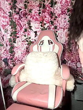 mismialove online show from 10.29.25