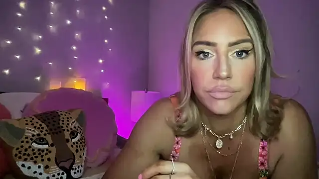 Fitnessbabe69 online show from 12.28.24