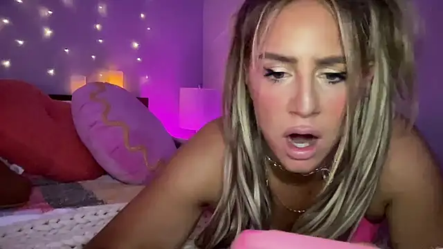 Fitnessbabe69 online show from 12.29.24