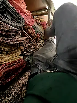 Snapshot of Kolkata___Boy chatting on 03.11.25 Kolkata Boy online show from 03.11.25